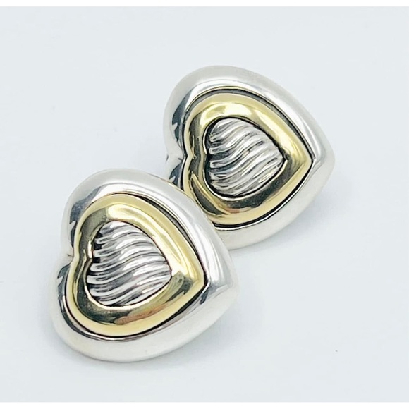 David Yurman Heart Sculpted
Earrings With 18k Gold - Picture 2 of 9